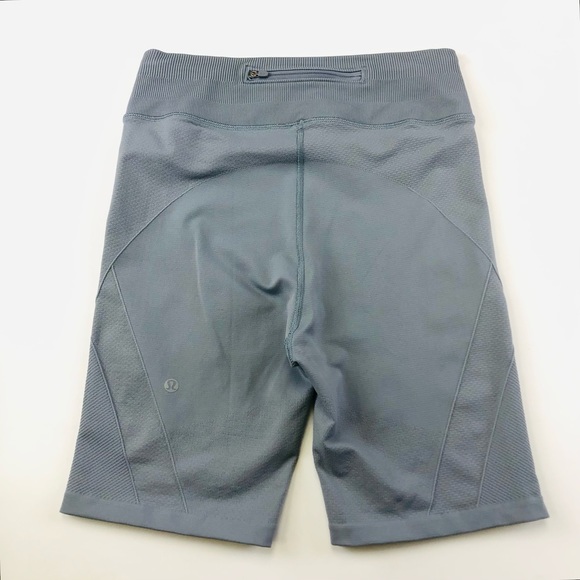 Lululemon grey 8” inseam bike shorts Size 8 - Picture 7 of 8